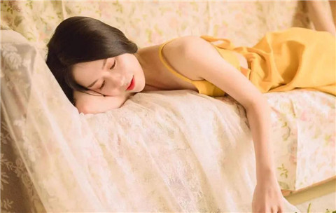 内向女生暗示喜欢你,却躲着你是什么原因? 内向女生暗示喜欢你,却躲着你是什么原因?第1张